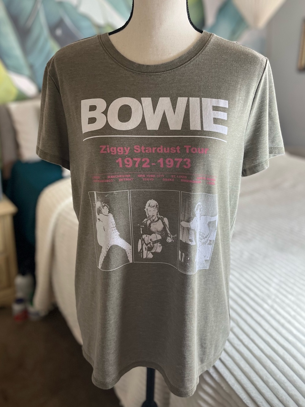 Lucky Brand Olive Green Grey Bowie Ziggy Stardust Tour Tee Size Large NWOT - Picture 2 of 14